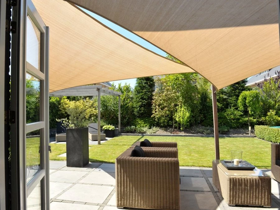 Nesling Coolfit Schaduwdoek Driehoek 5x5x5M - Zand - Afbeelding 2